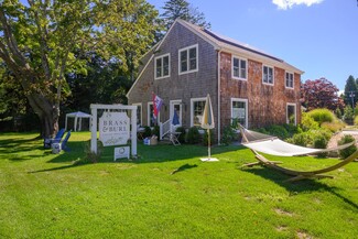 Plus de détails pour 404 Montauk Hwy, East Hampton, NY - Vente au détail à vendre