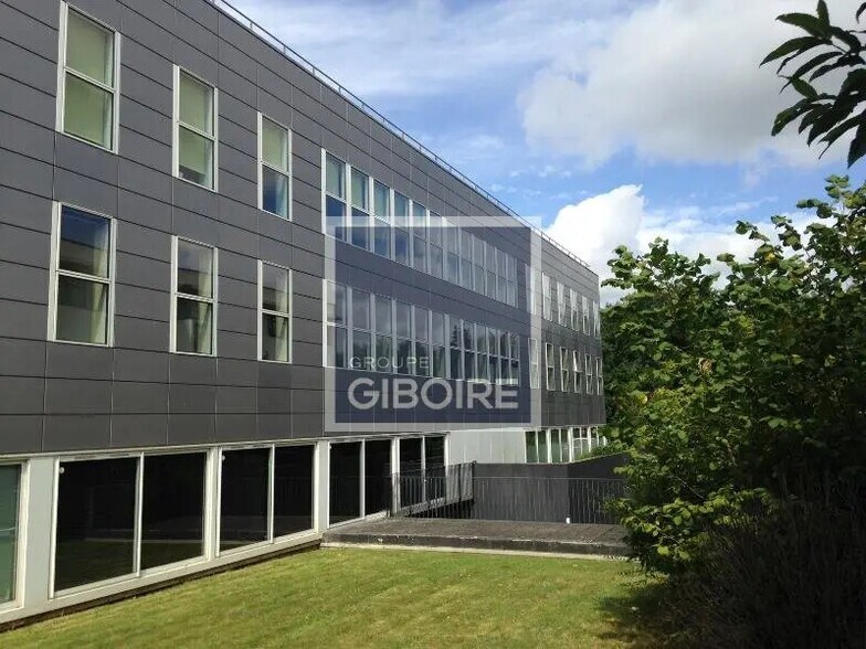 Bureau dans Rennes à louer - Photo du bâtiment - Image 1 de 2