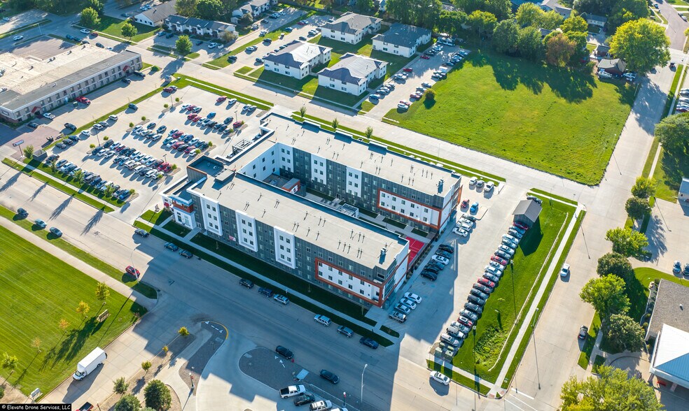 1000 N Dakota St, Vermillion, SD à vendre - Aérien - Image 3 de 17