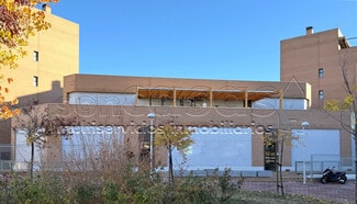 Plus de détails pour Multi-résidentiel à vendre