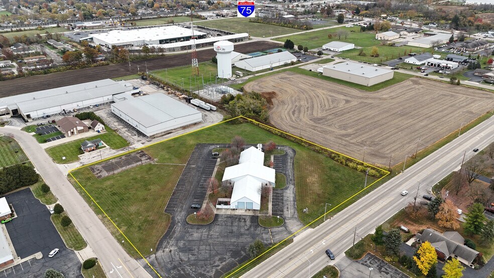 4949 S Cr-25a, Tipp City, OH à vendre - Photo du bâtiment - Image 2 de 14
