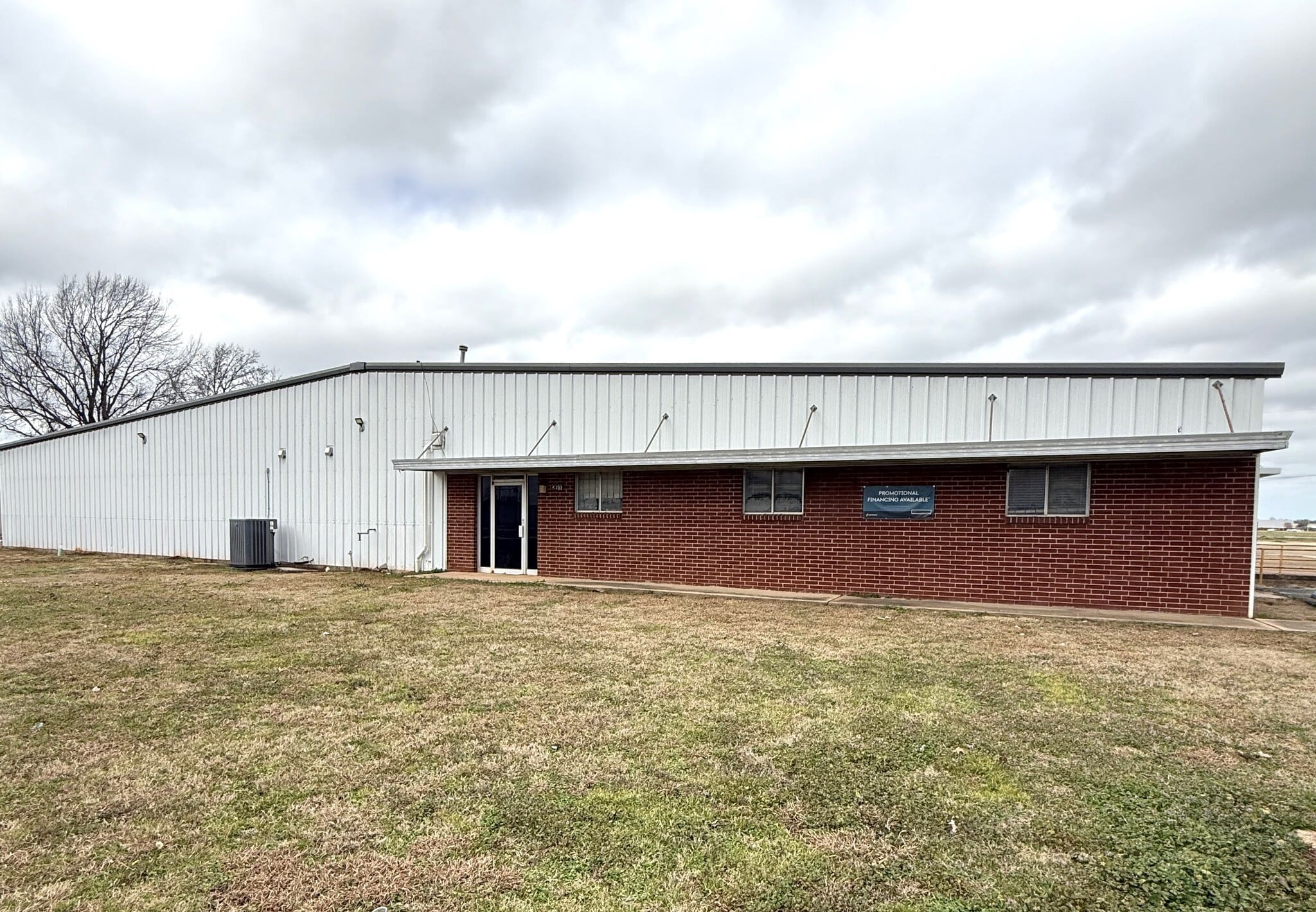 2911 Douglas Dr, Bossier City, LA for lease Building Photo- Image 1 of 11