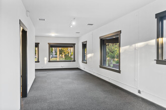 207 S Fair Oaks Ave, Pasadena, CA for lease Interior Photo- Image 1 of 1