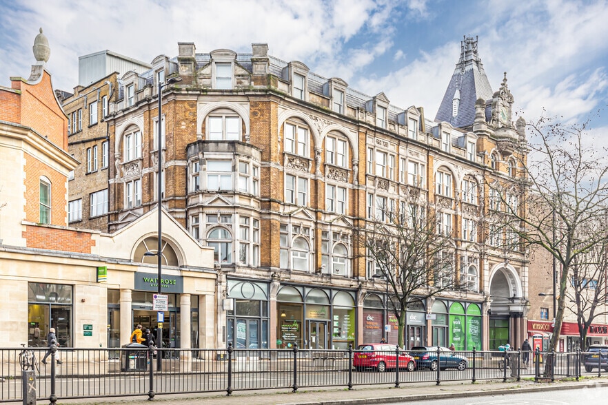 348-356 Holloway Rd, London for lease - Building Photo - Image 2 of 4