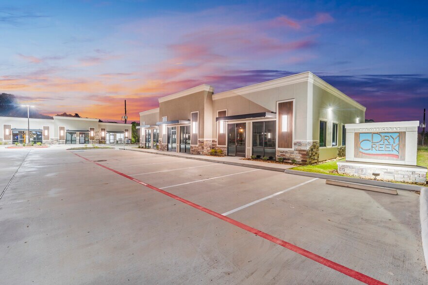 28809 Hardin Store Rd, Magnolia, TX à louer - Photo du bâtiment - Image 3 de 13