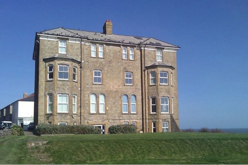 Dudley Rd, Ventnor à louer - Photo du bâtiment - Image 1 de 1