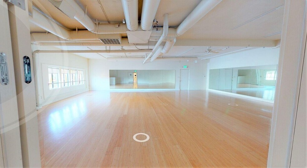 401 Center St, Healdsburg, CA à louer - Photo intérieure - Image 1 de 15