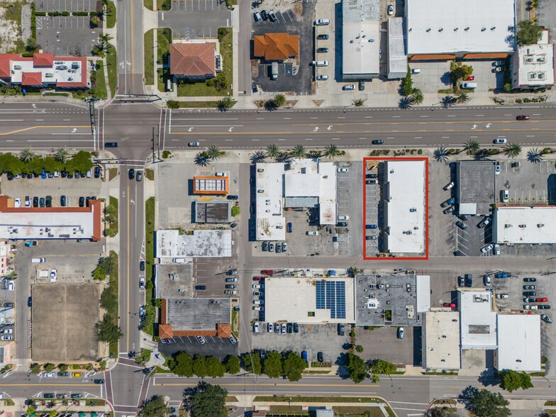 230 S Tamiami Trl, Venice, FL à vendre - Photo du bâtiment - Image 2 de 6