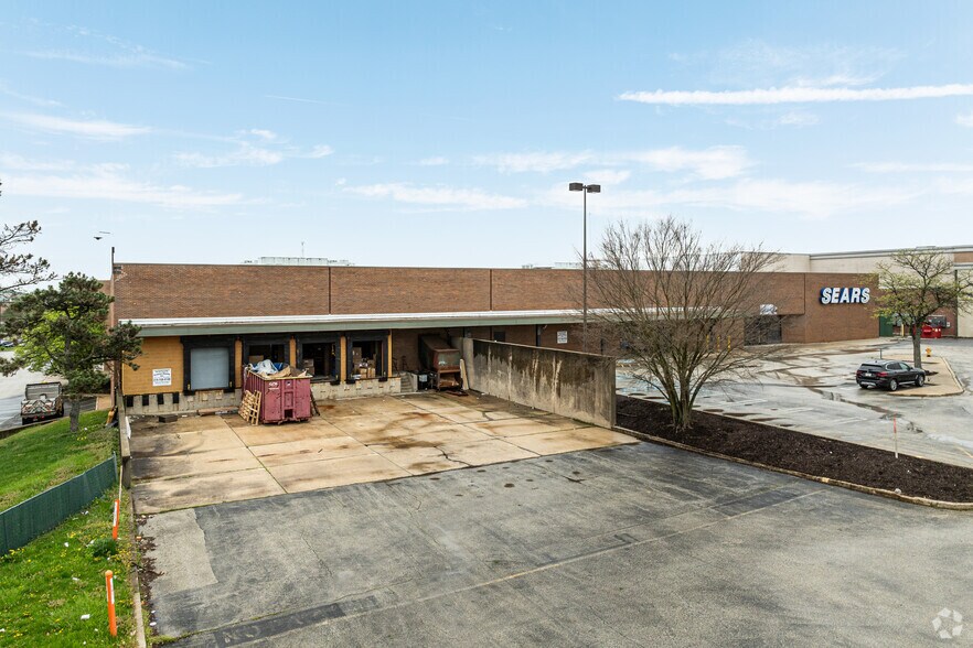 1067 W Baltimore Pike, Media, PA à louer - Photo du bâtiment - Image 3 de 10