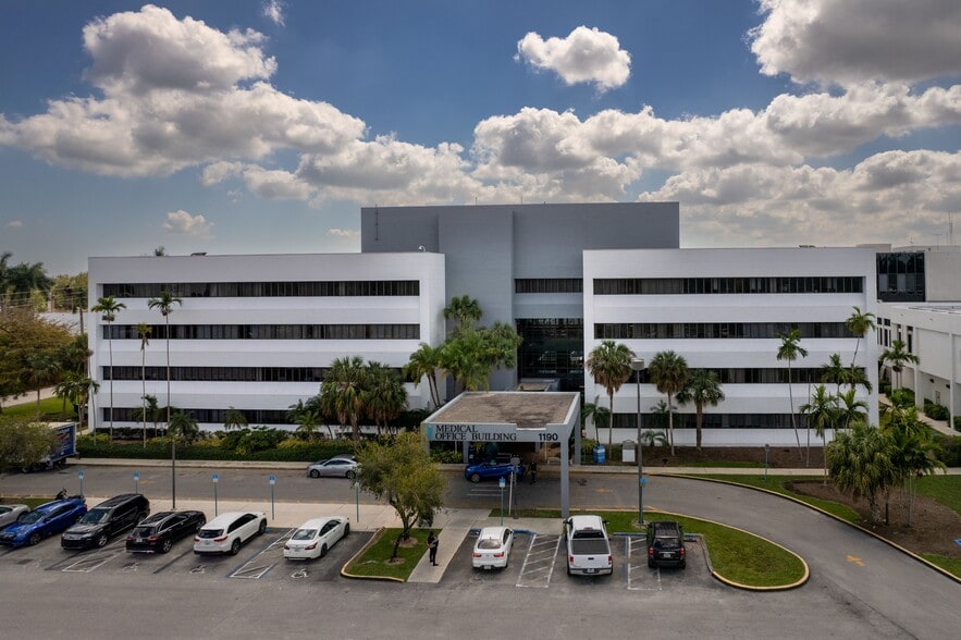 1100-1190 NW 95th St, Miami, FL for lease - Building Photo - Image 2 of 8