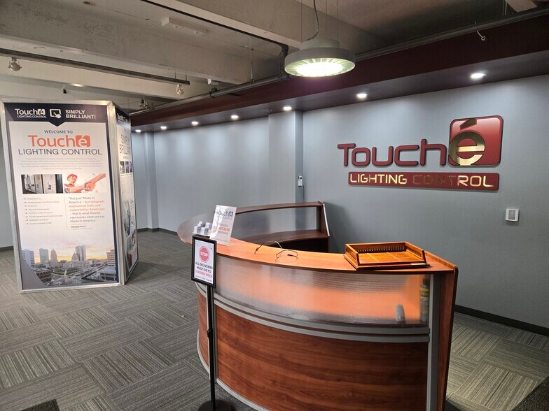 2085 Humphrey St, Fort Wayne, IN à louer - Photo du bâtiment - Image 3 de 15