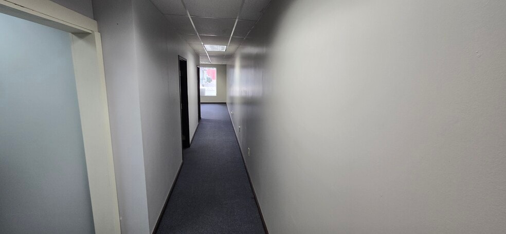 207-209 S Main St, Bellefontaine, OH for lease - Interior Photo - Image 3 of 6