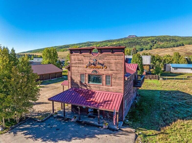 81 Gillaspey Ave, Crested Butte, CO à vendre - Photo du bâtiment - Image 2 de 51