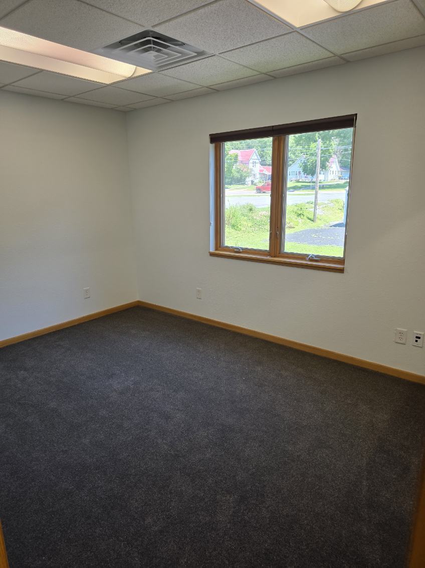 1130 Sextonville Rd, Richland Center, WI for lease Interior Photo- Image 1 of 1