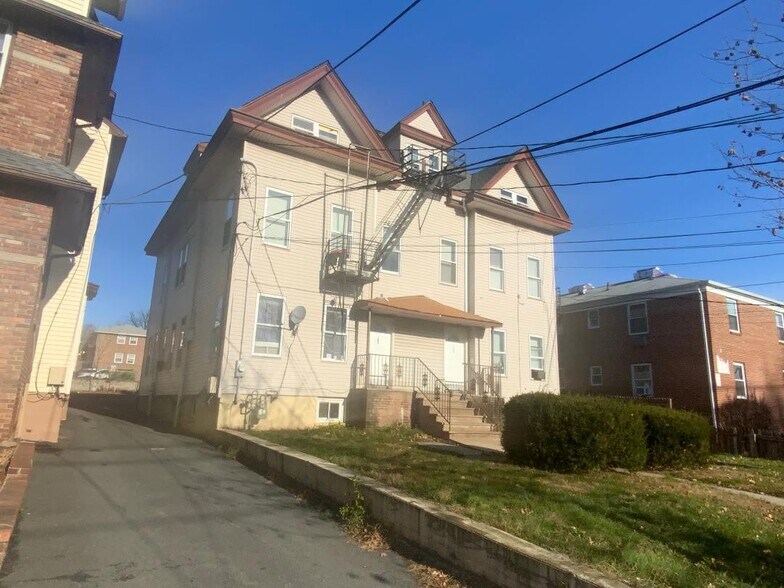225 Murray St, Elizabeth, NJ à vendre - Photo du bâtiment - Image 2 de 6