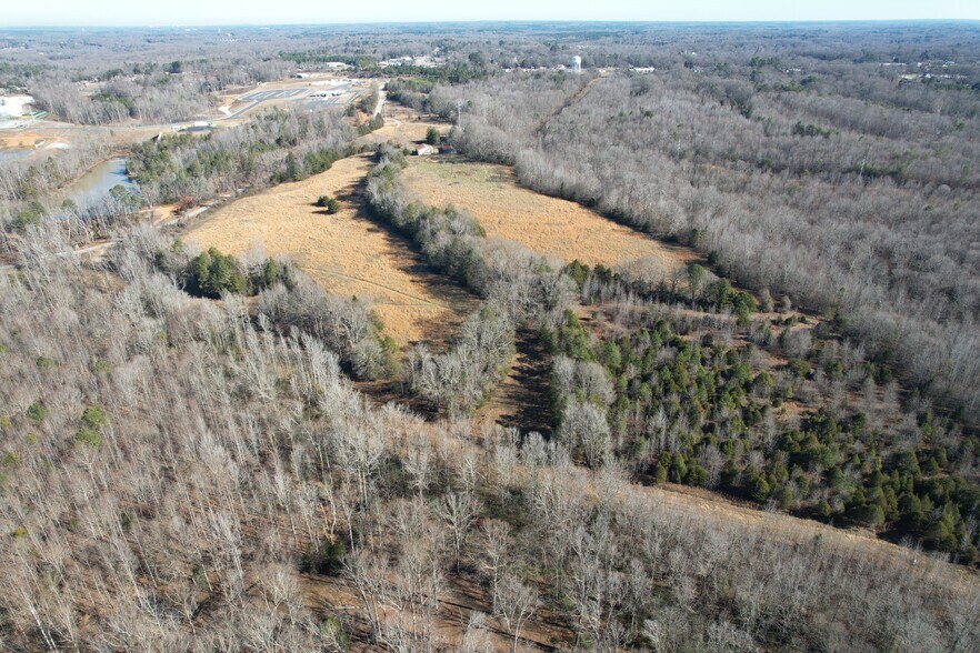 201 Fountain Inn Rd, Woodruff, SC à vendre - Photo du bâtiment - Image 2 de 4