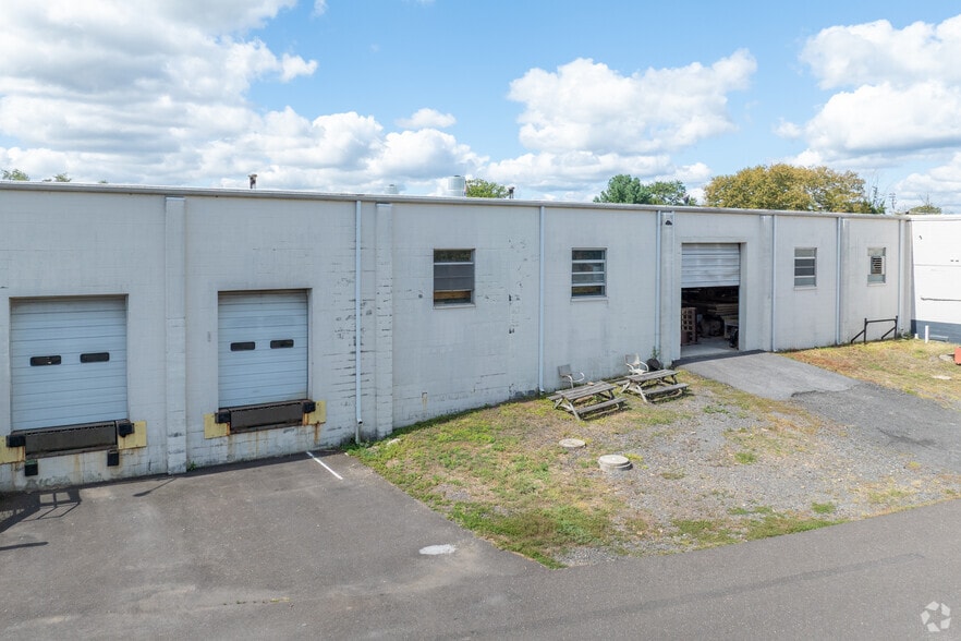 431 Deep Run Rd, Perkasie, PA for lease - Building Photo - Image 2 of 5