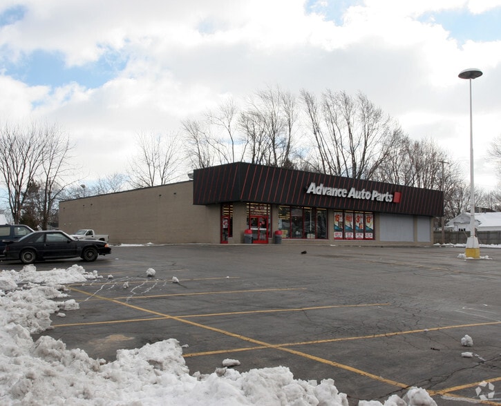 534 N Countyline St, Fostoria, OH for sale - Building Photo - Image 3 of 4
