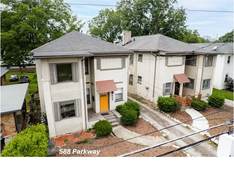 588 NE Parkway Dr, Atlanta, GA à vendre - Photo du bâtiment - Image 2 de 15