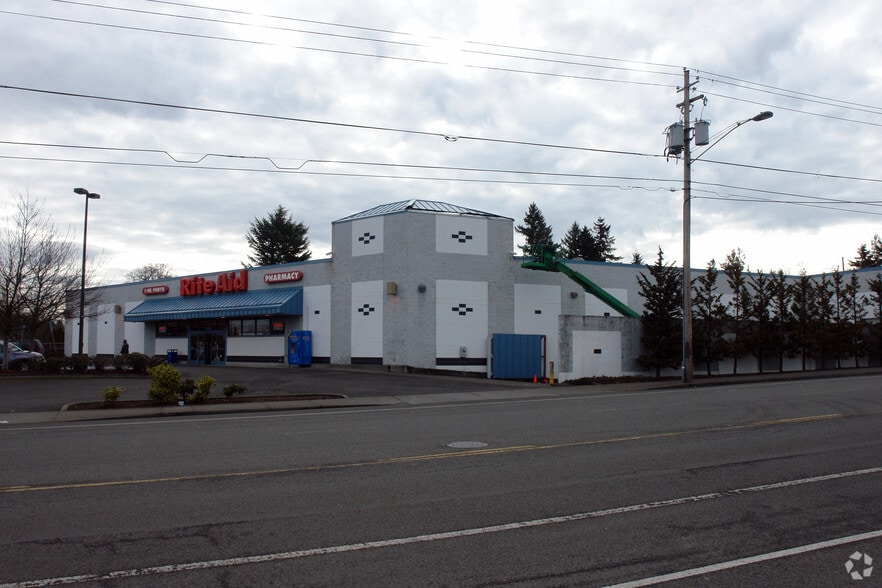 4346 NE Cully Blvd, Portland, OR à louer - Photo du bâtiment - Image 1 de 4