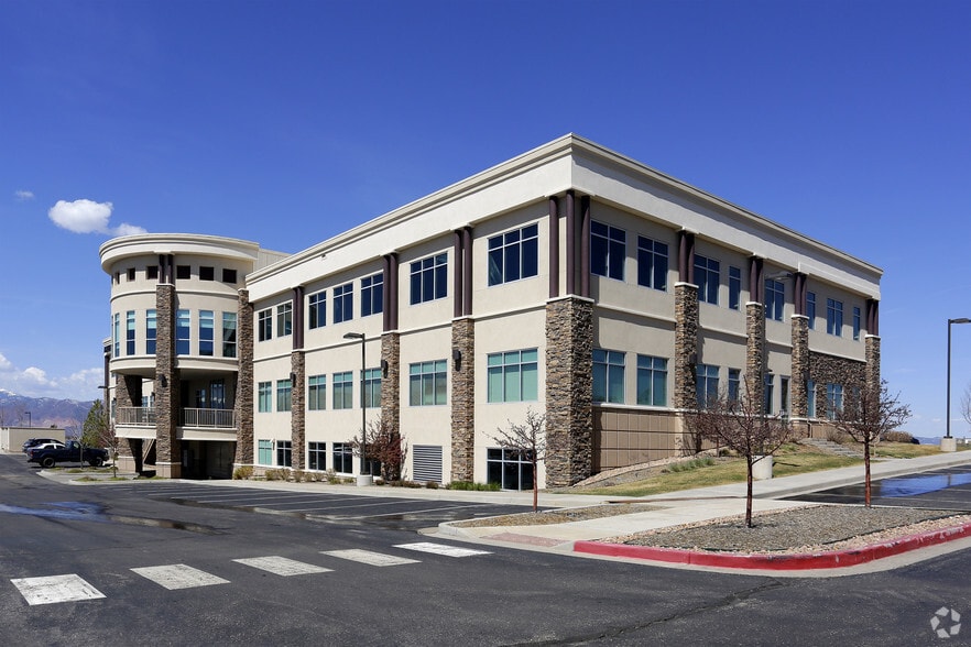 9348 Grand Cordera Pky, Colorado Springs, CO for lease - Building Photo - Image 3 of 5