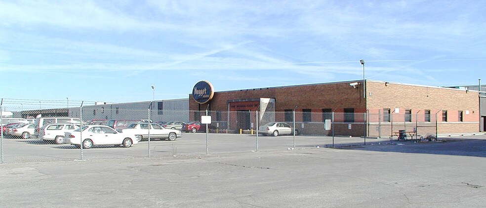 1601 Fairfax Tfwy, Kansas City, KS à louer - Photo du bâtiment - Image 2 de 8