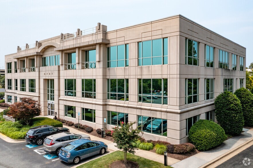 9707 Medical Center Dr, Rockville, MD à louer - Photo du bâtiment - Image 3 de 4