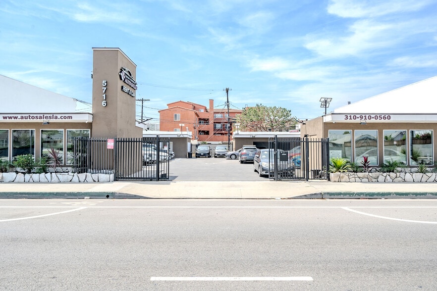 5716 W Manchester Ave, Los Angeles, CA for sale - Building Photo - Image 3 of 22
