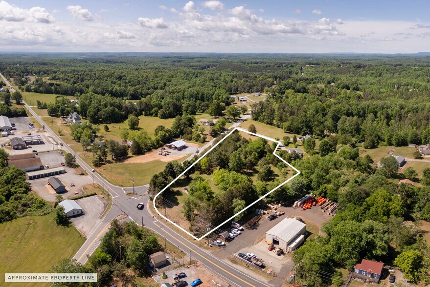 0 NC 9 Hwy, Tryon, NC à vendre - Photo du bâtiment - Image 2 de 19