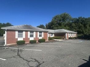511 S Main St, Andover, MA for lease Interior Photo- Image 1 of 3