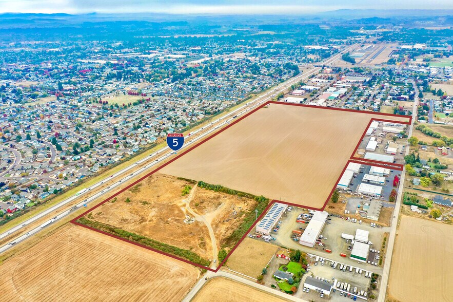 2910 Three Lakes Rd SE, Albany, OR à vendre - Aérien - Image 2 de 3