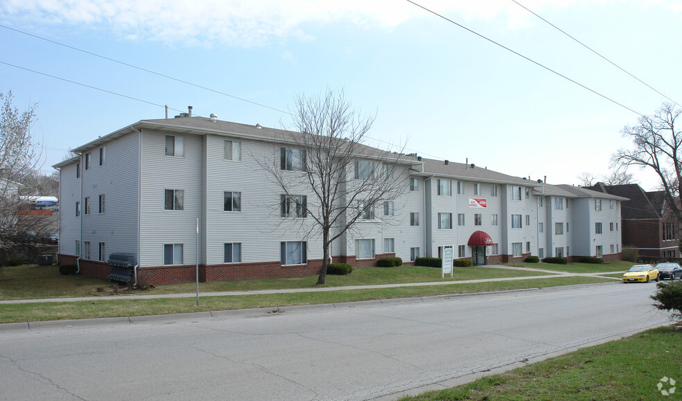 4225 S 25th St, Omaha, NE à vendre - Photo principale - Image 1 de 1