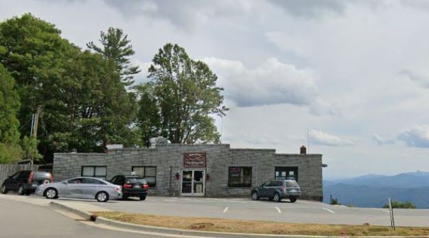 8960 Valley Blvd, Blowing Rock, NC for lease - Primary Photo - Image 1 of 1