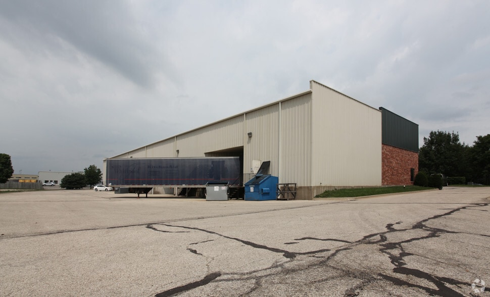19925 W 161st St, Olathe, KS for lease - Building Photo - Image 3 of 8