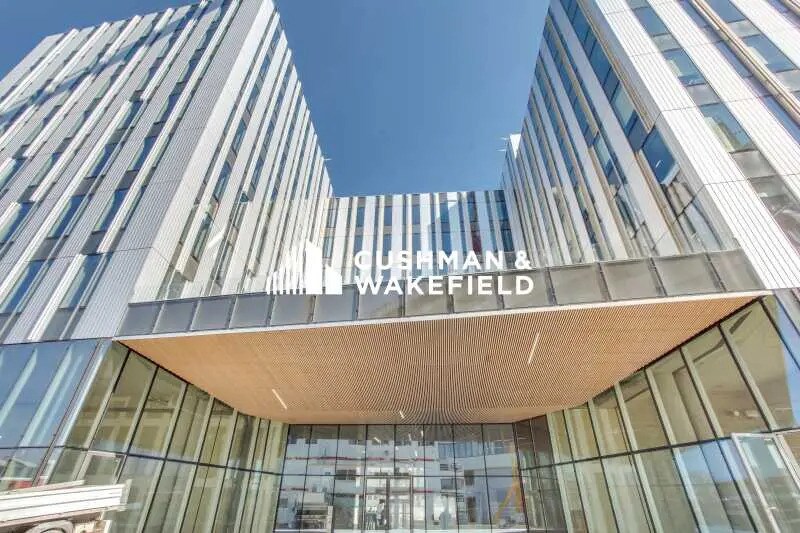 34 Rue De La Soie, Villeurbanne for lease - Building Photo - Image 1 of 19