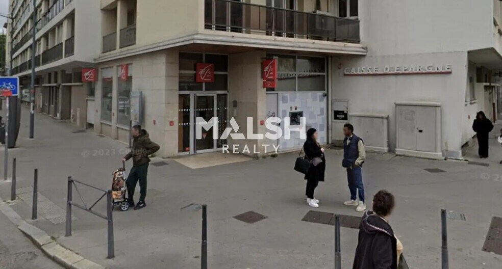 Bureau dans Villeurbanne à louer - Photo du bâtiment - Image 1 de 3