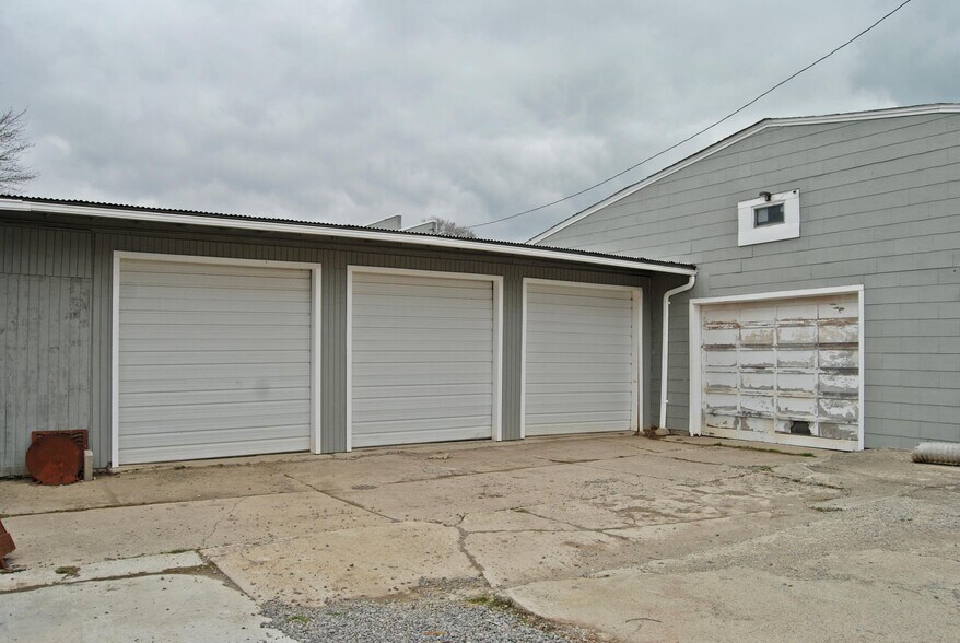 230 South Main St, Lakeview, OH à vendre - Photo du bâtiment - Image 2 de 16