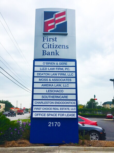 2170 Ashley Phosphate Rd, North Charleston, SC à louer - Photo du bâtiment - Image 3 de 3