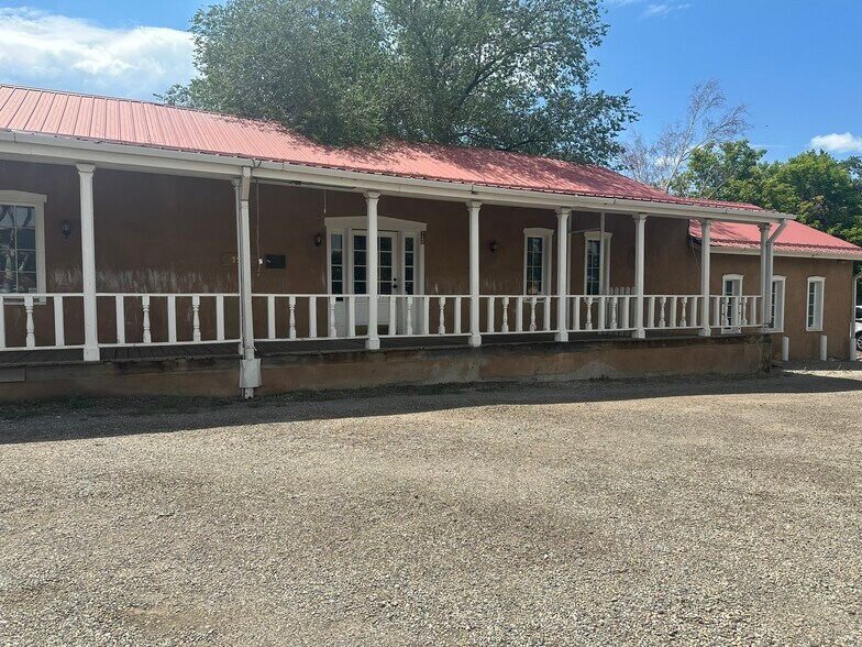 120 Ranchitos rd, Taos, NM à louer - Photo principale - Image 1 de 12