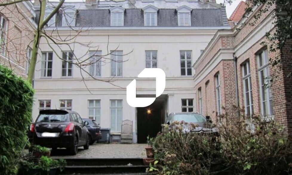 Bureau dans Lille à louer - Photo du bâtiment - Image 1 de 14