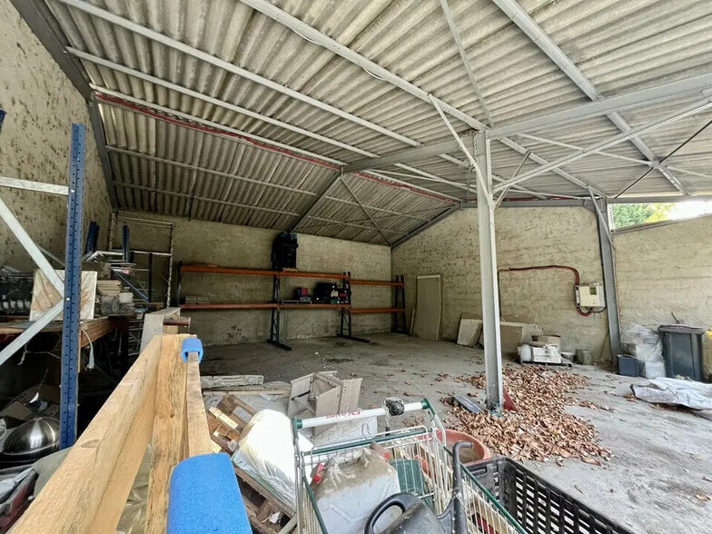 Industrial in Avignon for lease - Building Photo - Image 3 of 6