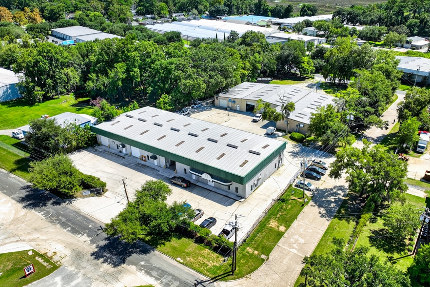 203 Deptford St, Savannah, GA for sale - Building Photo - Image 2 of 8