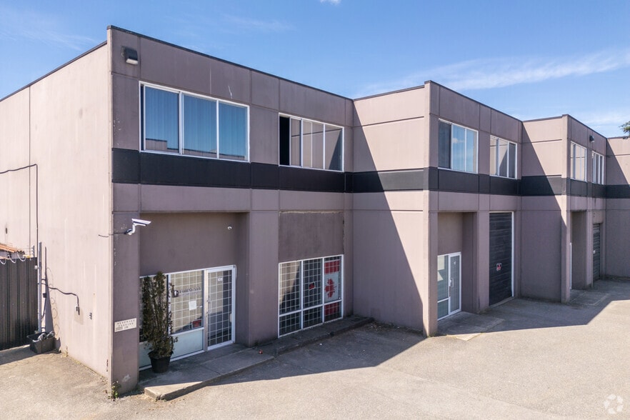 9706 188th St, Surrey, BC à vendre - Photo du bâtiment - Image 2 de 3