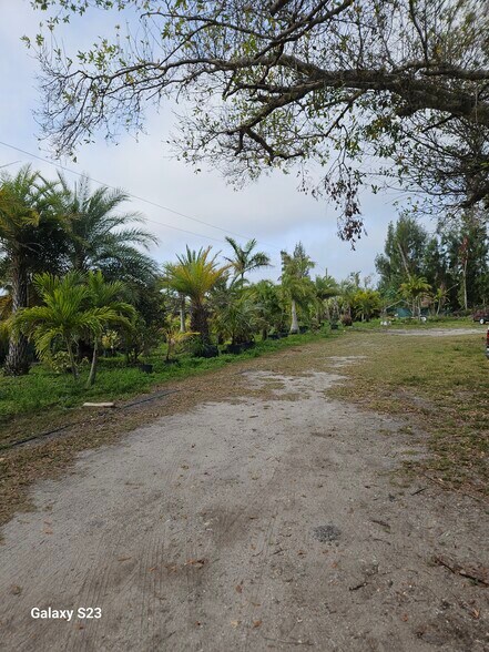 1711 Wade Dr, Cape Coral, FL à vendre - Autre - Image 3 de 6