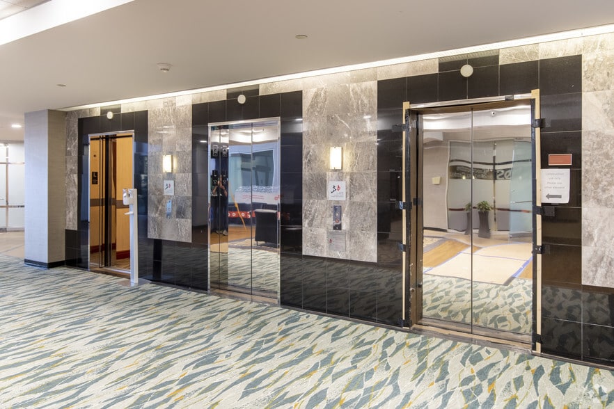 4605 Duke Dr, Mason, OH à louer - Hall d’entrée - Image 2 de 15