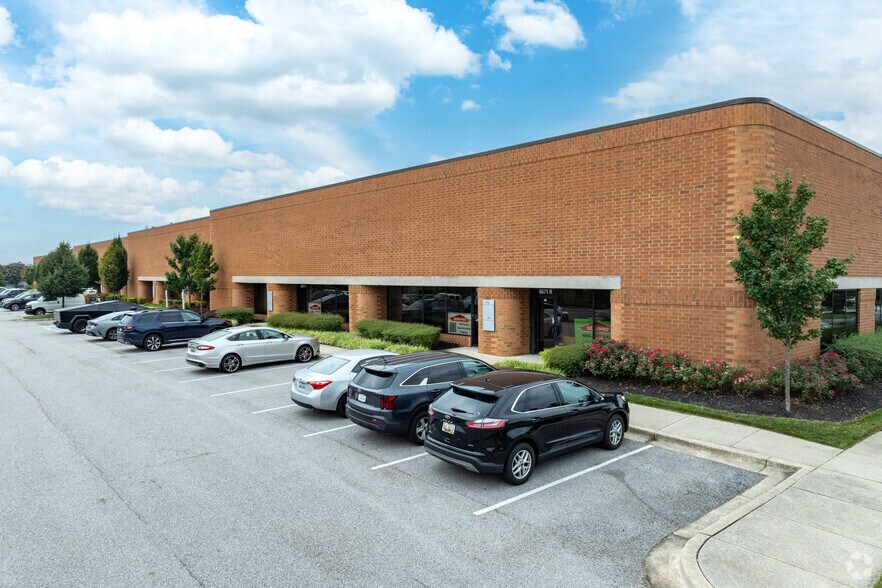 6671 Santa Barbara Rd, Elkridge, MD à louer - Photo du bâtiment - Image 2 de 4