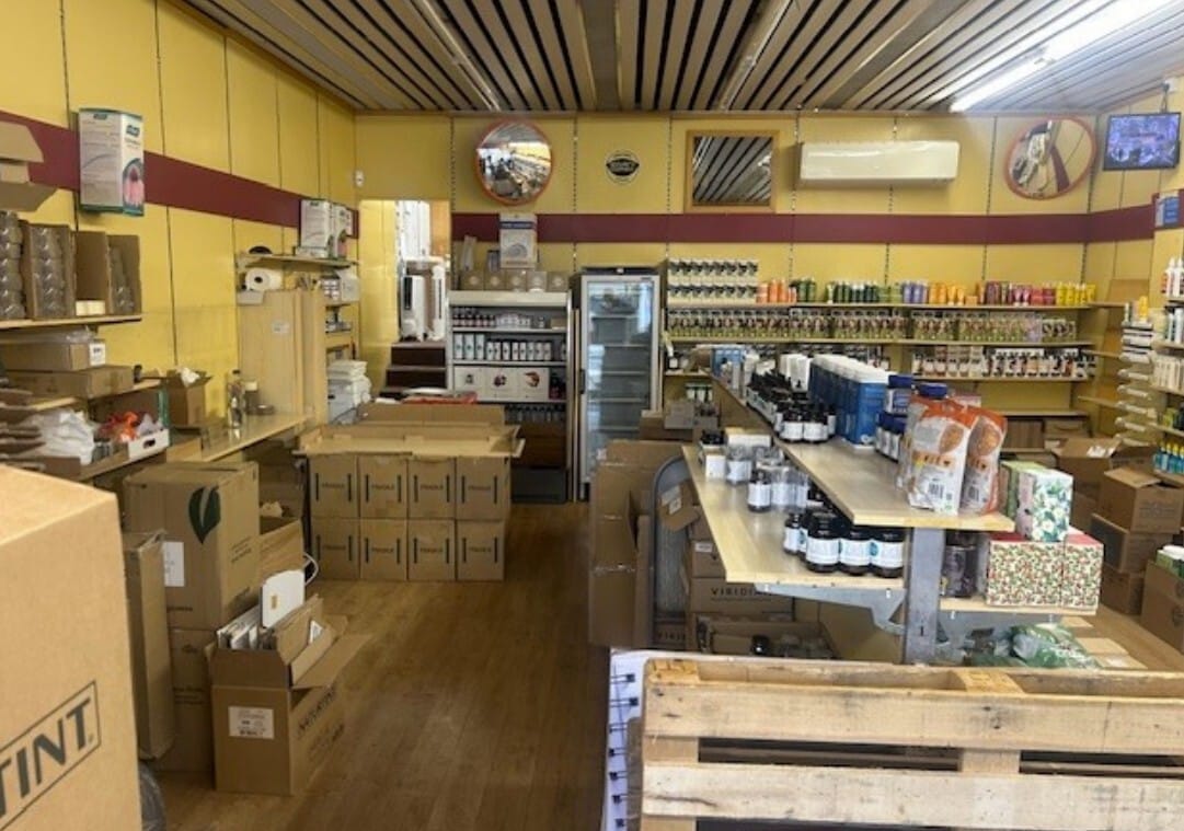 Green Ln, Northwood for lease Interior Photo- Image 1 of 4