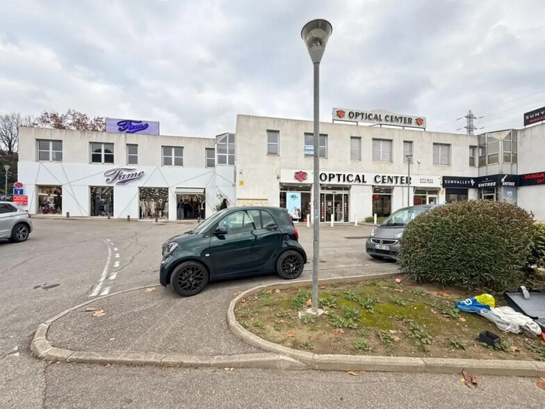 111 Route De La Valentine, Marseille for lease - Primary Photo - Image 1 of 20