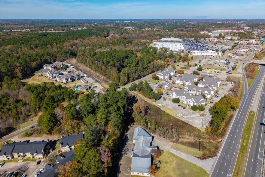 2807 Daniel Mccall Dr, Lufkin, TX à vendre - Photo du bâtiment - Image 3 de 64