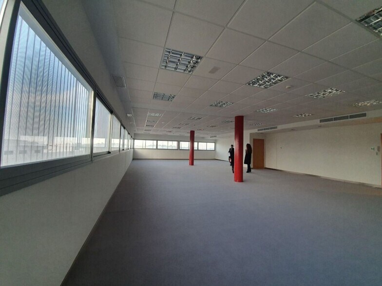 Office in La Rinconada for lease - Building Photo - Image 1 of 11